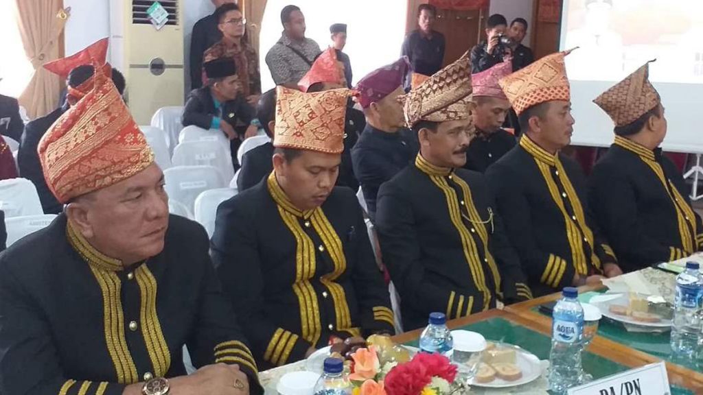 DPRD Kabupaten Bengkulu Utara hari ini, Selasa (8/10/2019) menggelar rapat paripurna istimewa dalam rangka memperingati hari jadi Kota Arga Makmur ke-43 tahun.